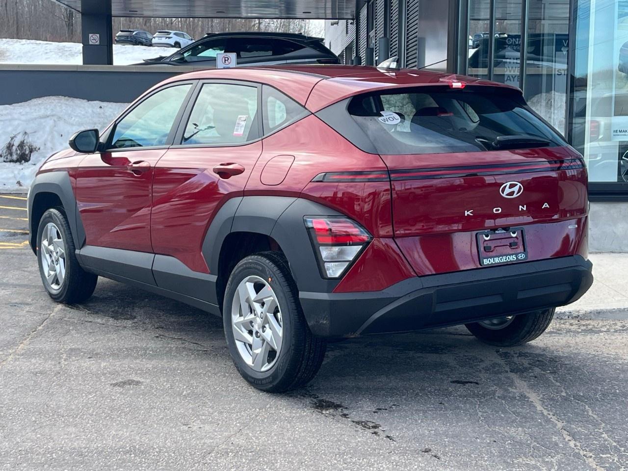 2026 Hyundai KONA 2.0L Essential AWD Photo4