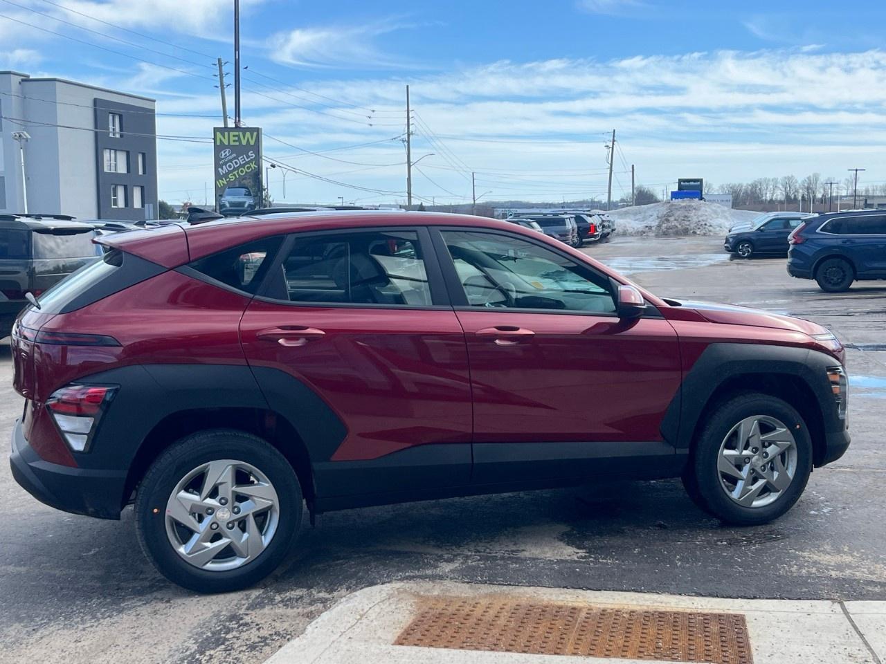 2026 Hyundai KONA 2.0L Essential AWD Photo