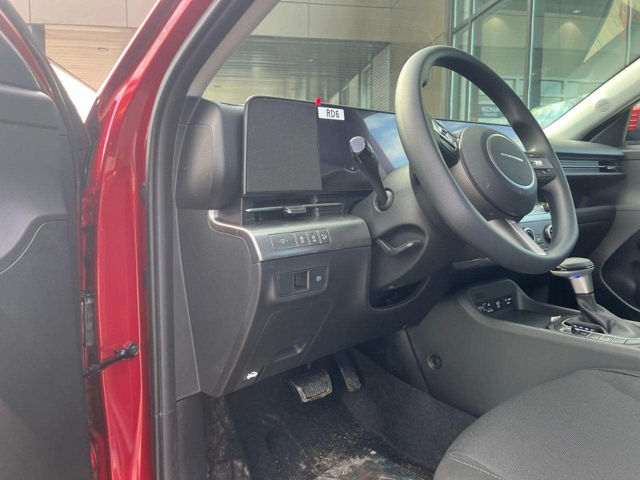 2026 Hyundai KONA 2.0L Essential AWD Photo