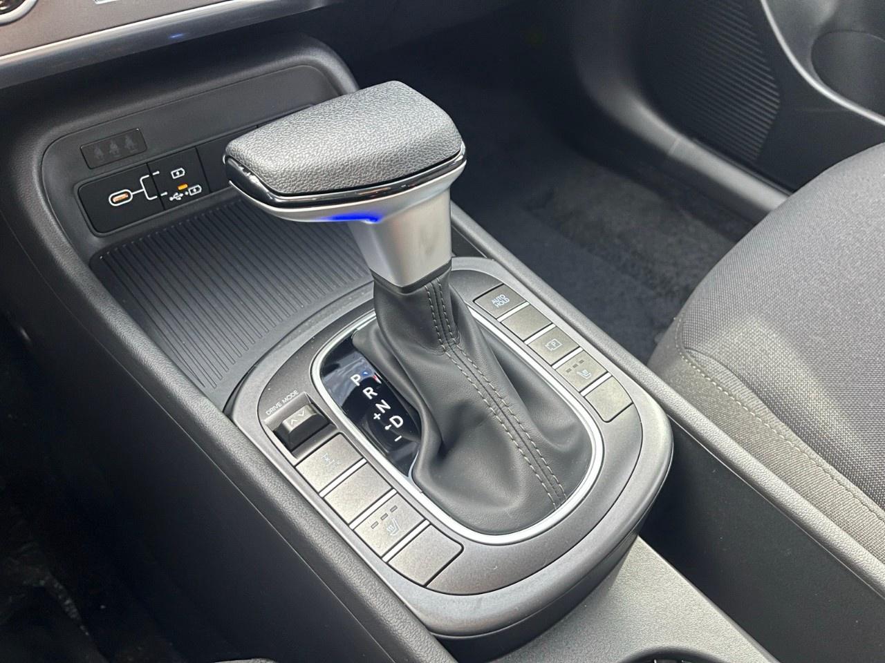 2026 Hyundai KONA 2.0L Essential AWD Photo