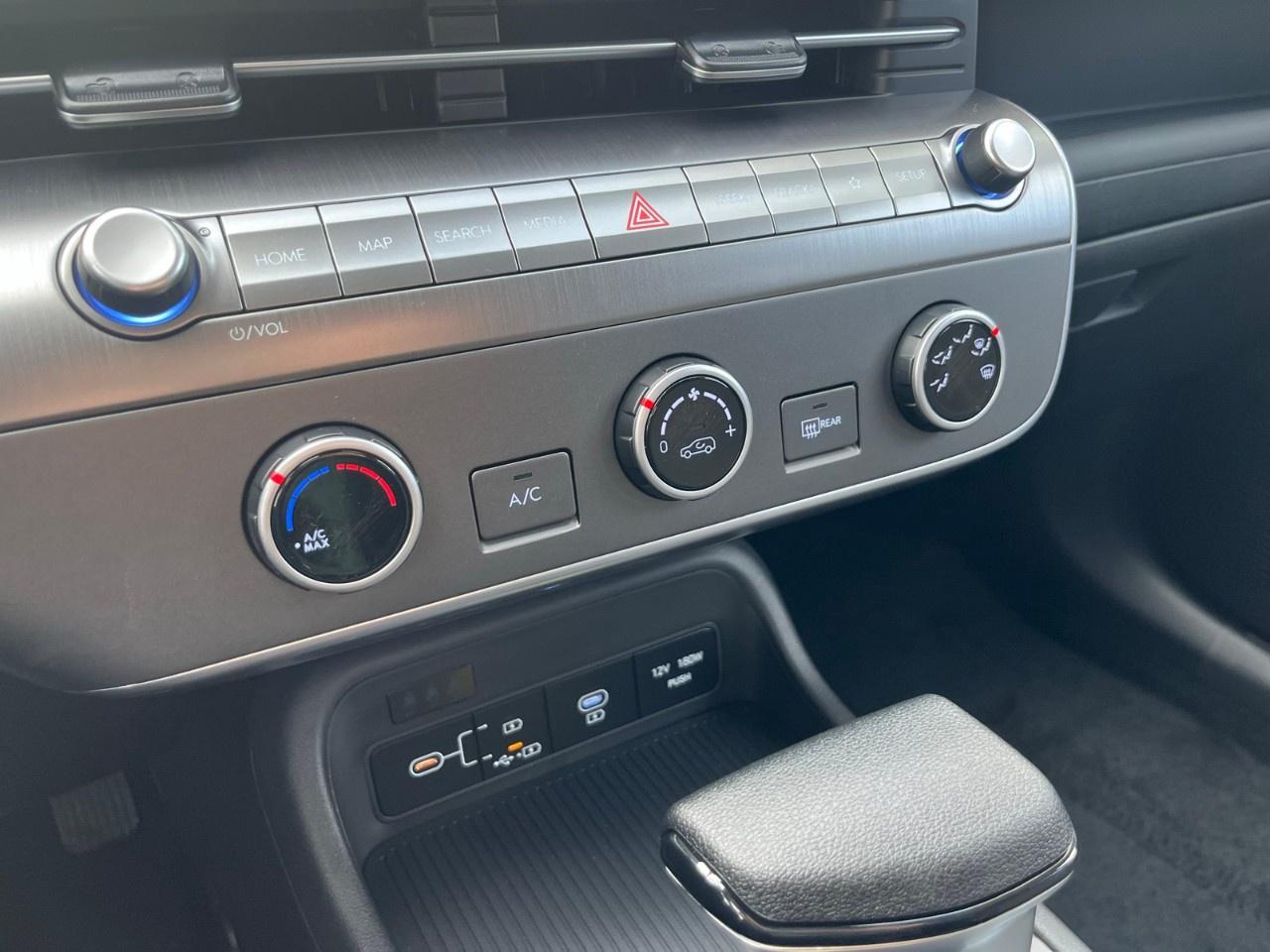 2026 Hyundai KONA 2.0L Essential AWD Photo