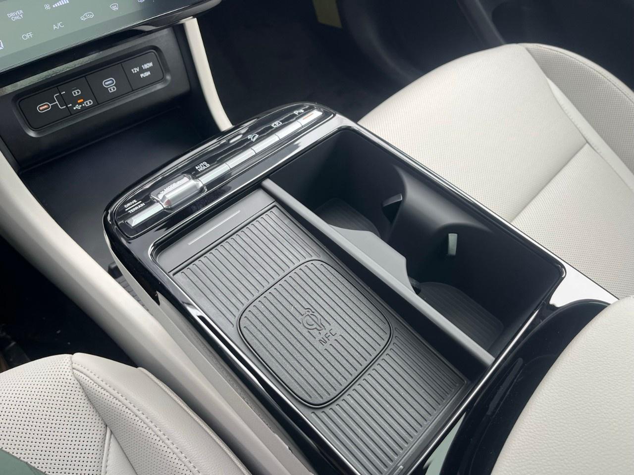 2026 Hyundai Tucson Hybrid Ultimate AWD Photo