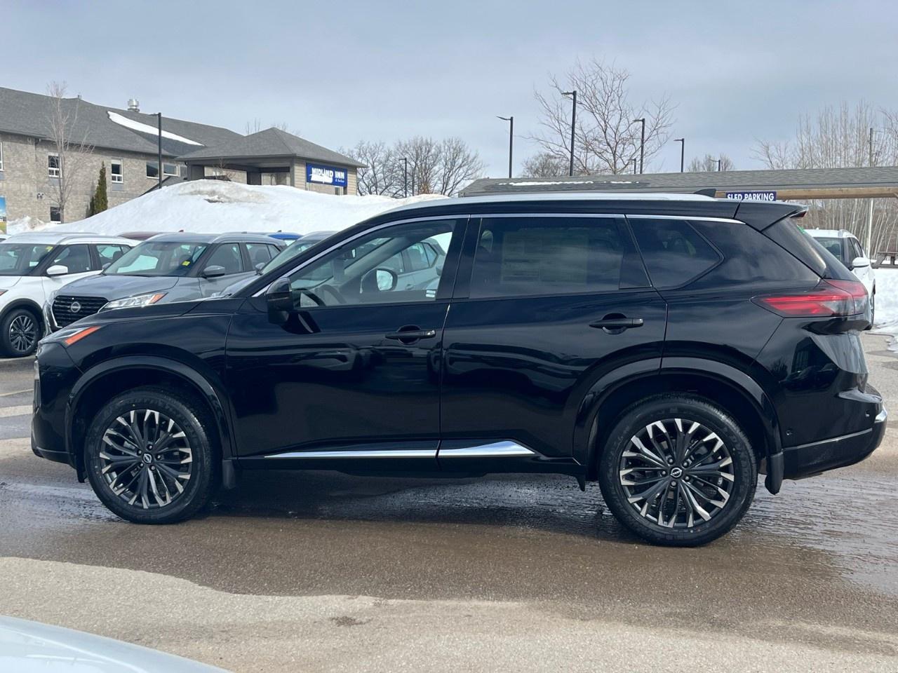 2026 Nissan Rogue AWD Platinum Photo