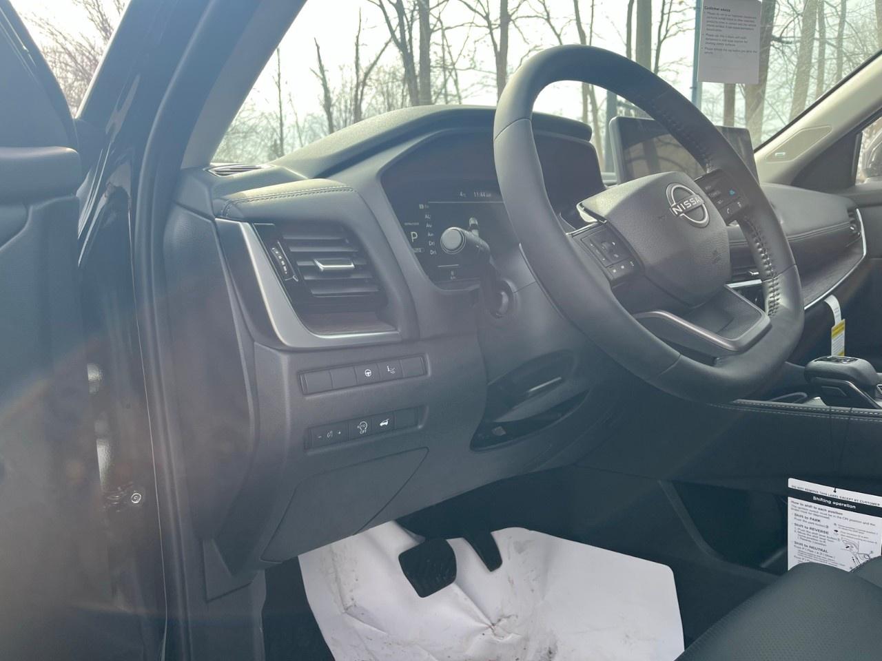 2026 Nissan Rogue AWD Platinum Photo