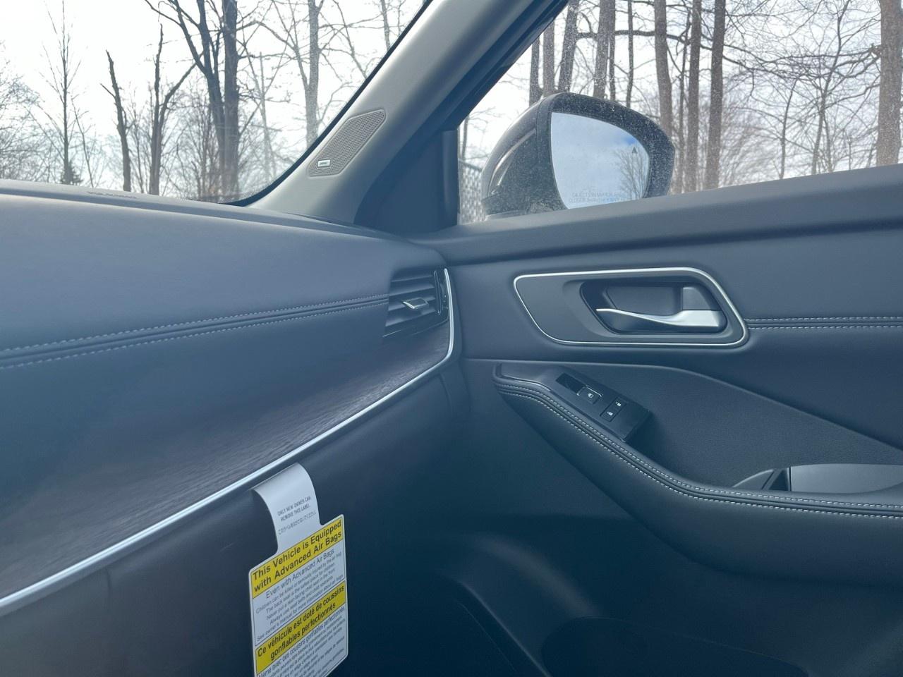 2026 Nissan Rogue AWD Platinum Photo