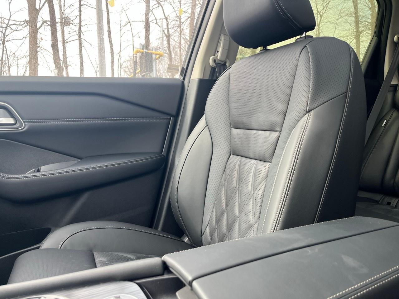 2026 Nissan Rogue AWD Platinum Photo