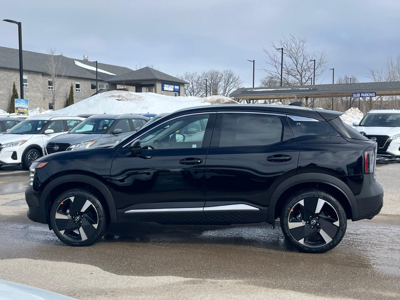 2026 Nissan Kicks SR AWD Photo4