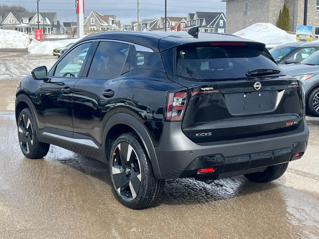 2026 Nissan Kicks SR AWD Photo