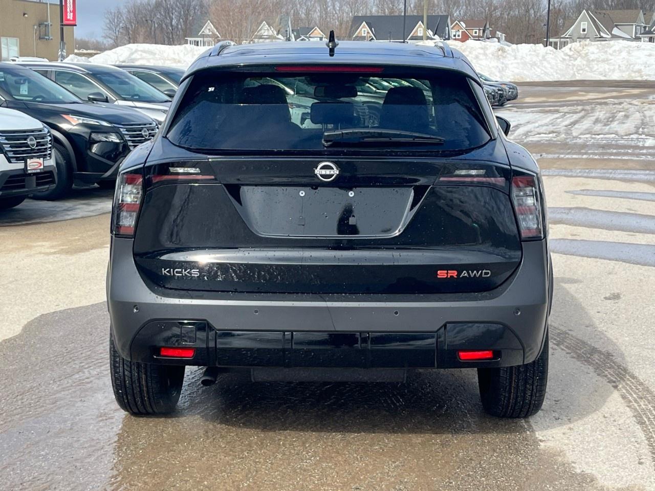 2026 Nissan Kicks SR AWD Photo