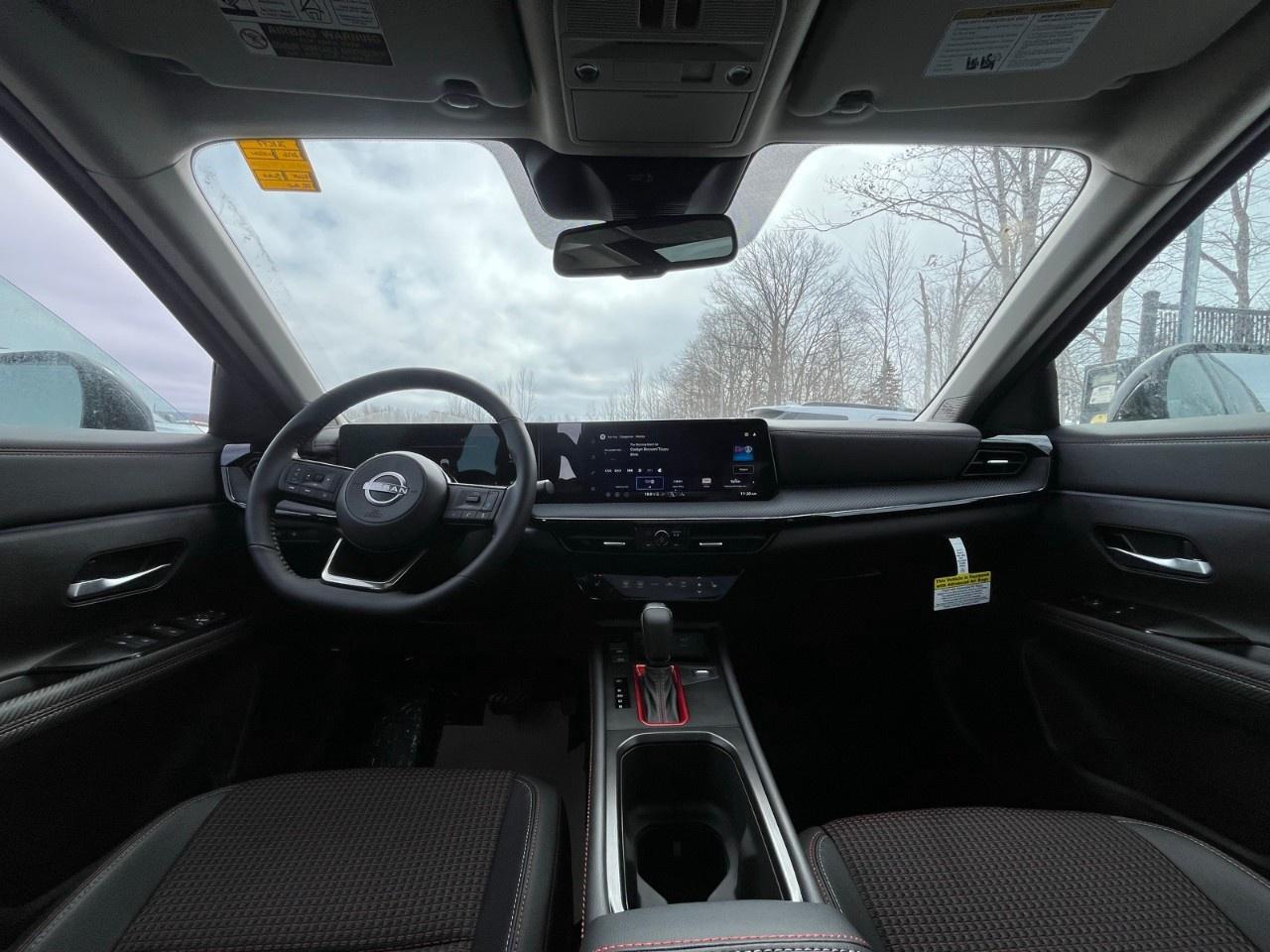 2026 Nissan Kicks SR AWD Photo