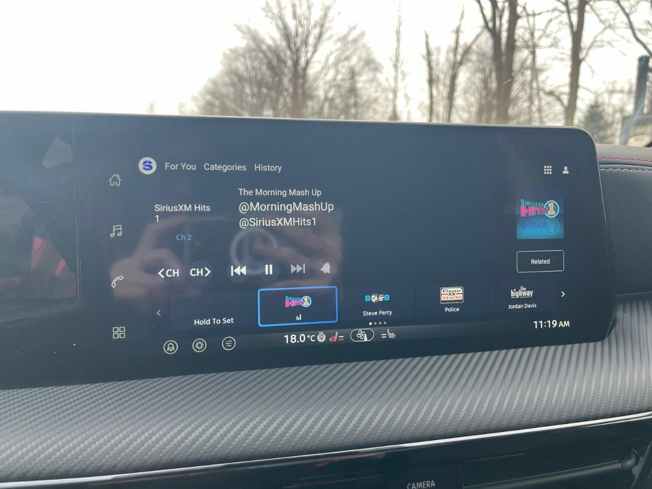 2026 Nissan Kicks SR AWD Photo