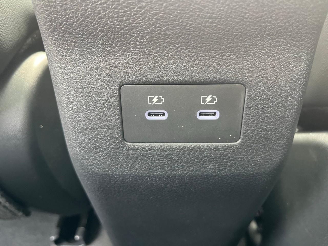 2026 Nissan Kicks SR AWD Photo