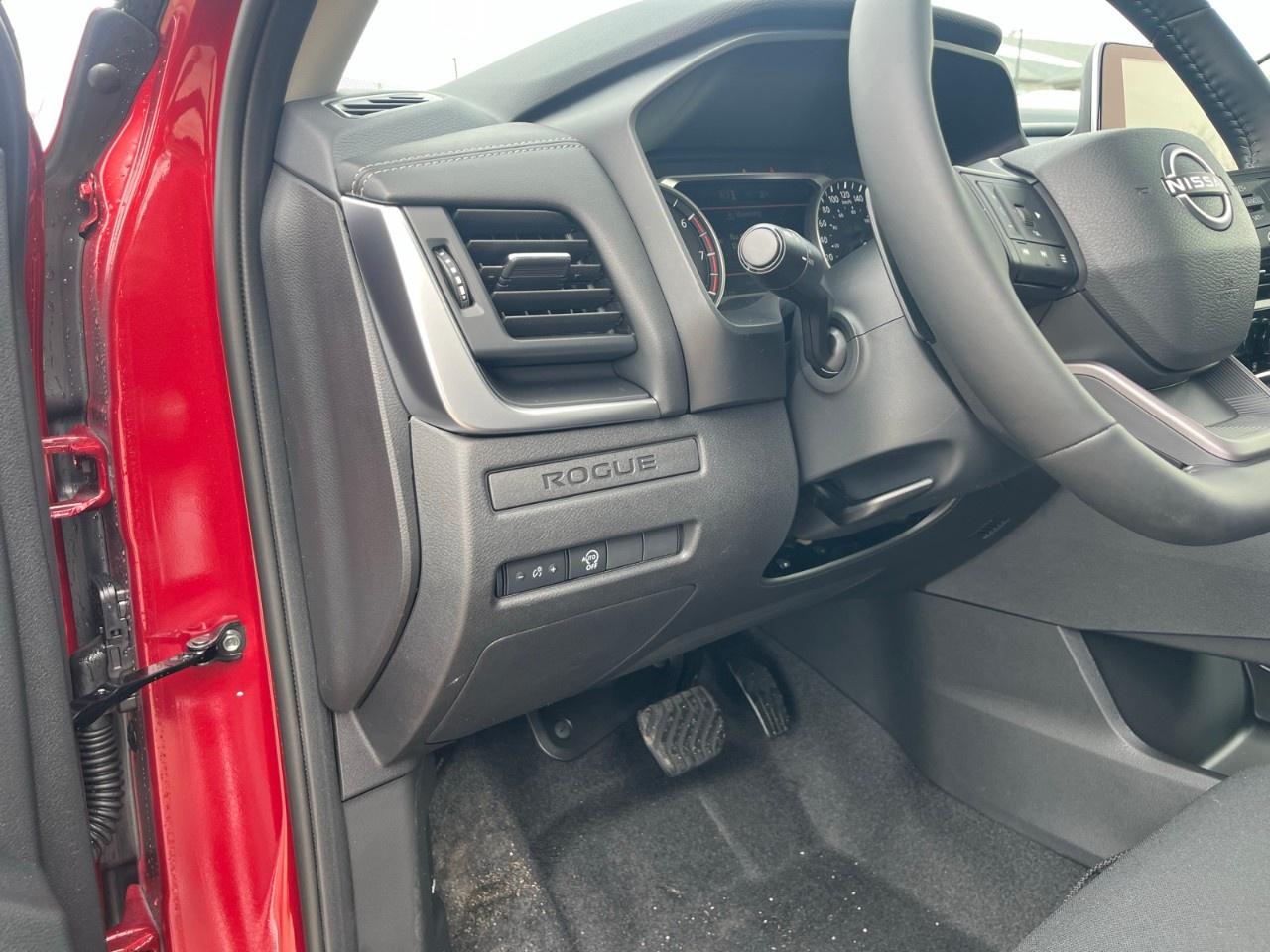 2026 Nissan Rogue AWD S Photo