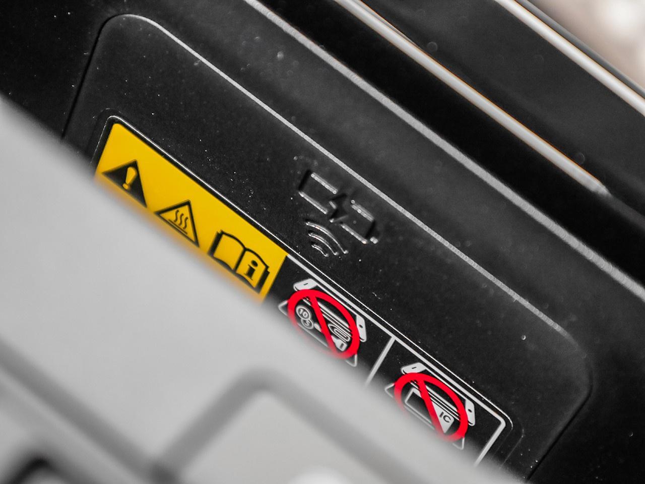 2026 Toyota Prius Plug-In Hybrid XSE $8000 IN TOTAL SAVINGS AVAILABLE!! Photo