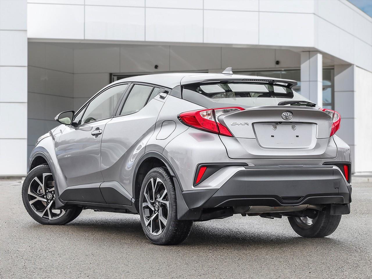 2020 Toyota C-HR LE Photo