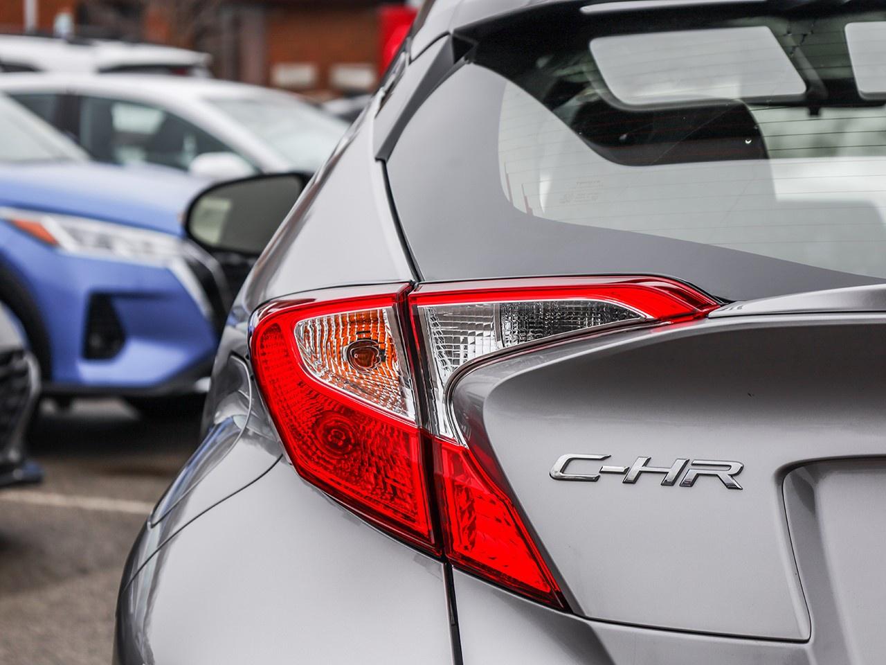 2020 Toyota C-HR LE Photo