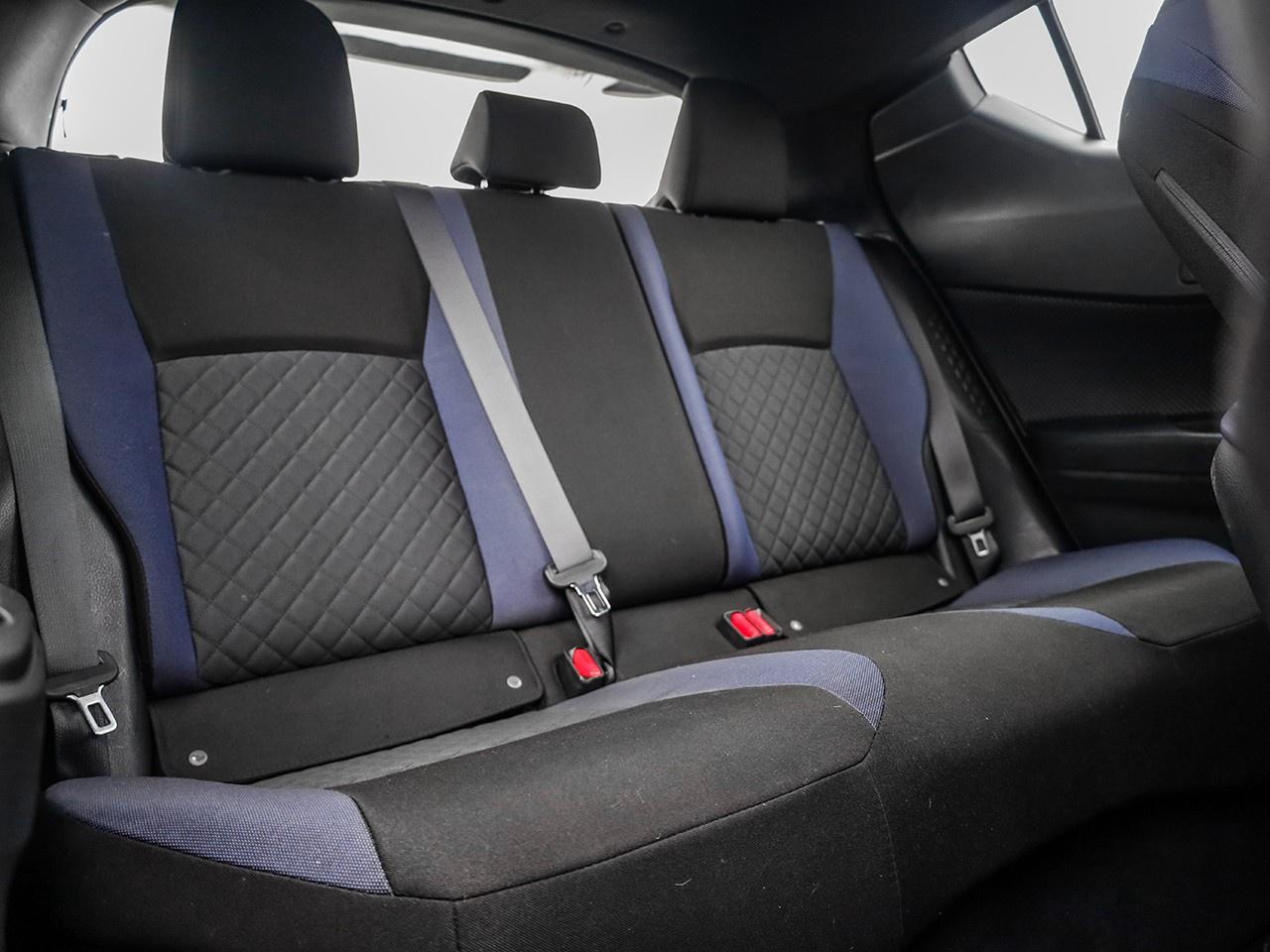 2020 Toyota C-HR LE Photo