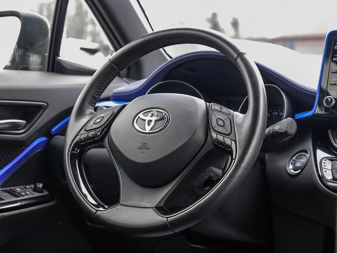 2020 Toyota C-HR LE Photo