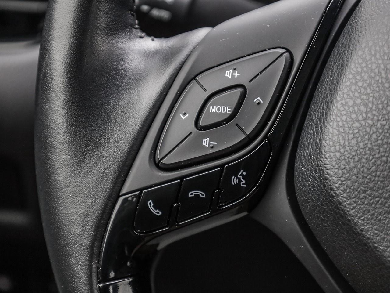 2020 Toyota C-HR LE Photo