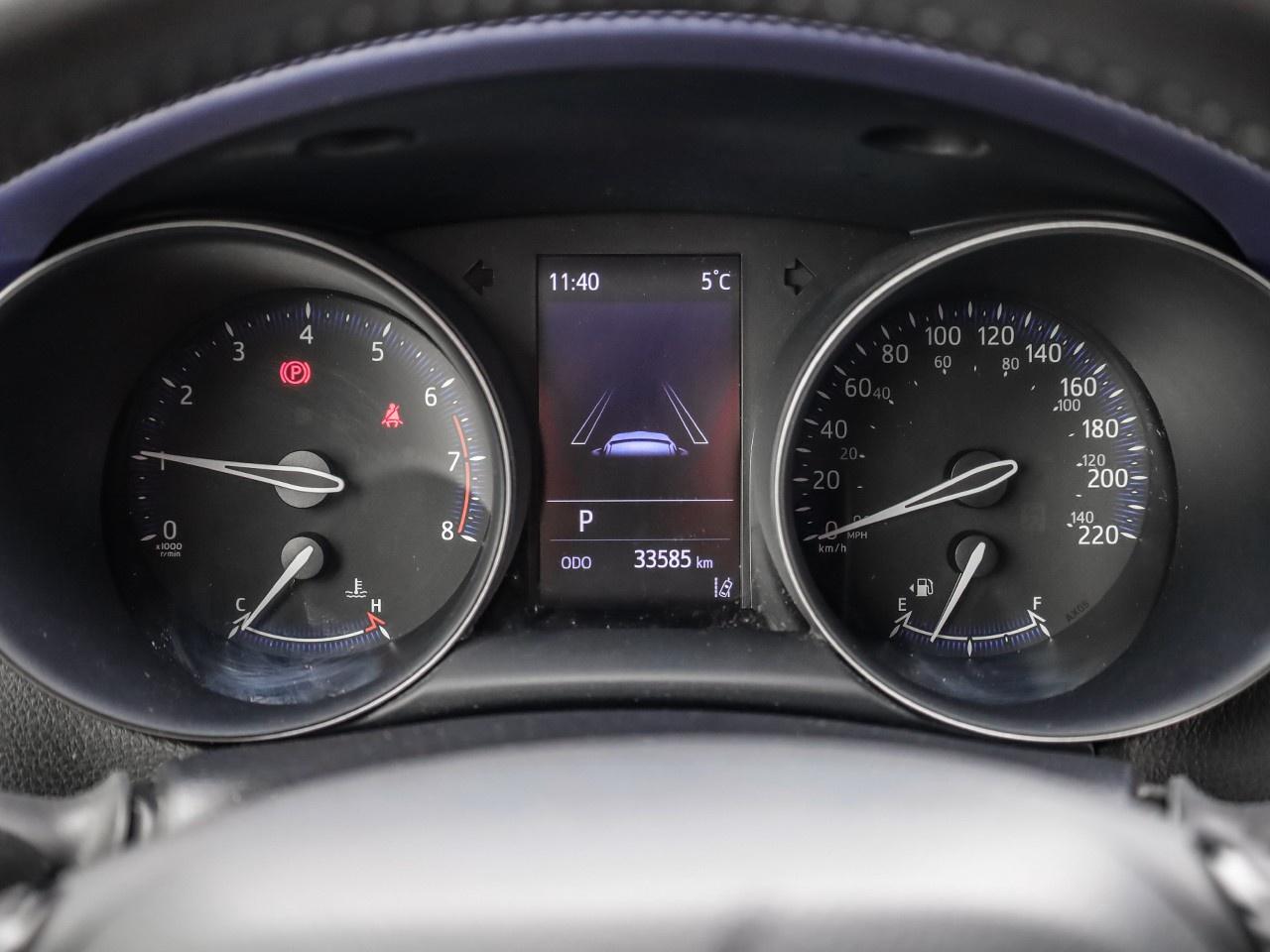 2020 Toyota C-HR LE Photo