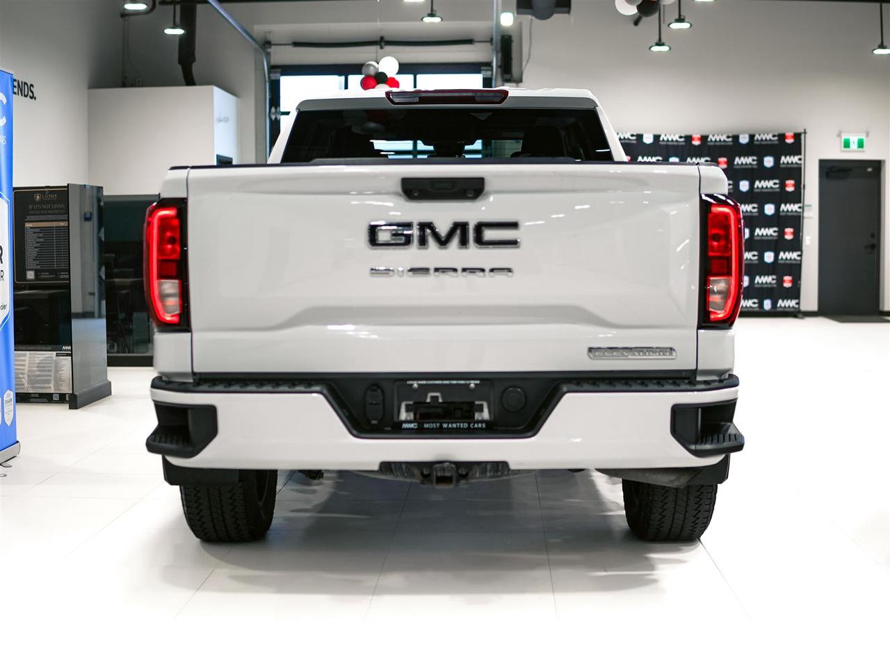 2024 GMC Sierra 1500 ELEVATION CREW CAB | 4X4 | NO ACCIDENTS | ONE OWNER Photo