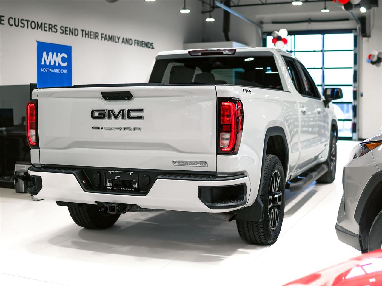 2024 GMC Sierra 1500 ELEVATION CREW CAB | 4X4 | NO ACCIDENTS | ONE OWNER Photo
