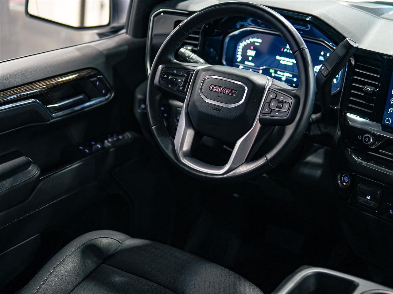 2024 GMC Sierra 1500 ELEVATION CREW CAB | 4X4 | NO ACCIDENTS | ONE OWNER Photo