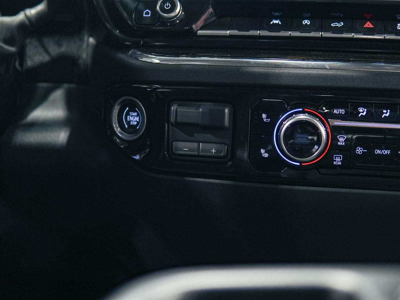 2024 GMC Sierra 1500 ELEVATION CREW CAB | 4X4 | NO ACCIDENTS | ONE OWNER Photo