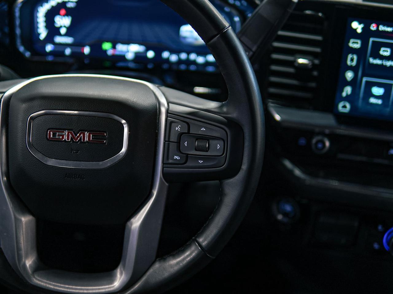 2024 GMC Sierra 1500 ELEVATION CREW CAB | 4X4 | NO ACCIDENTS | ONE OWNER Photo