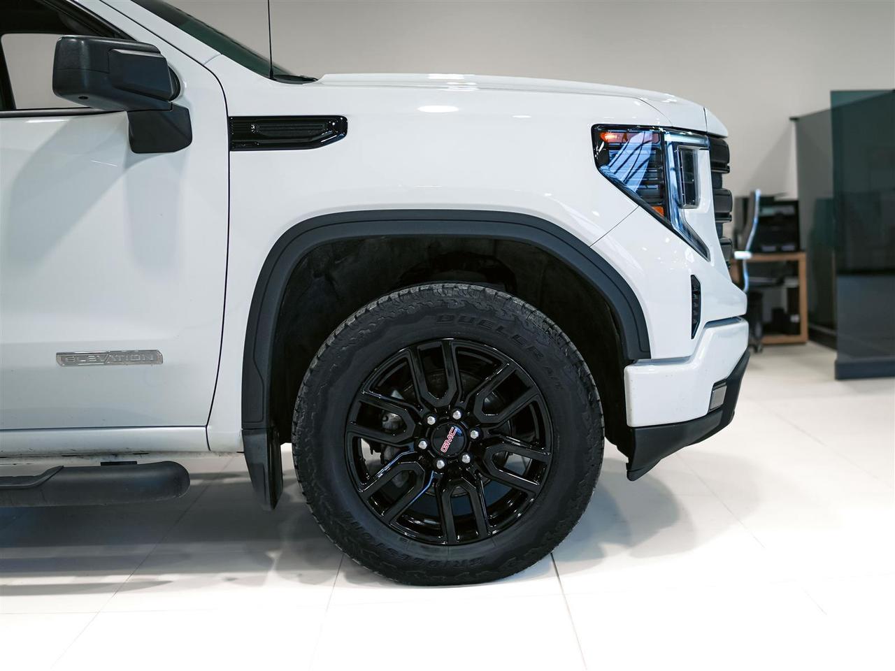 2024 GMC Sierra 1500 ELEVATION CREW CAB | 4X4 | NO ACCIDENTS | ONE OWNER Photo