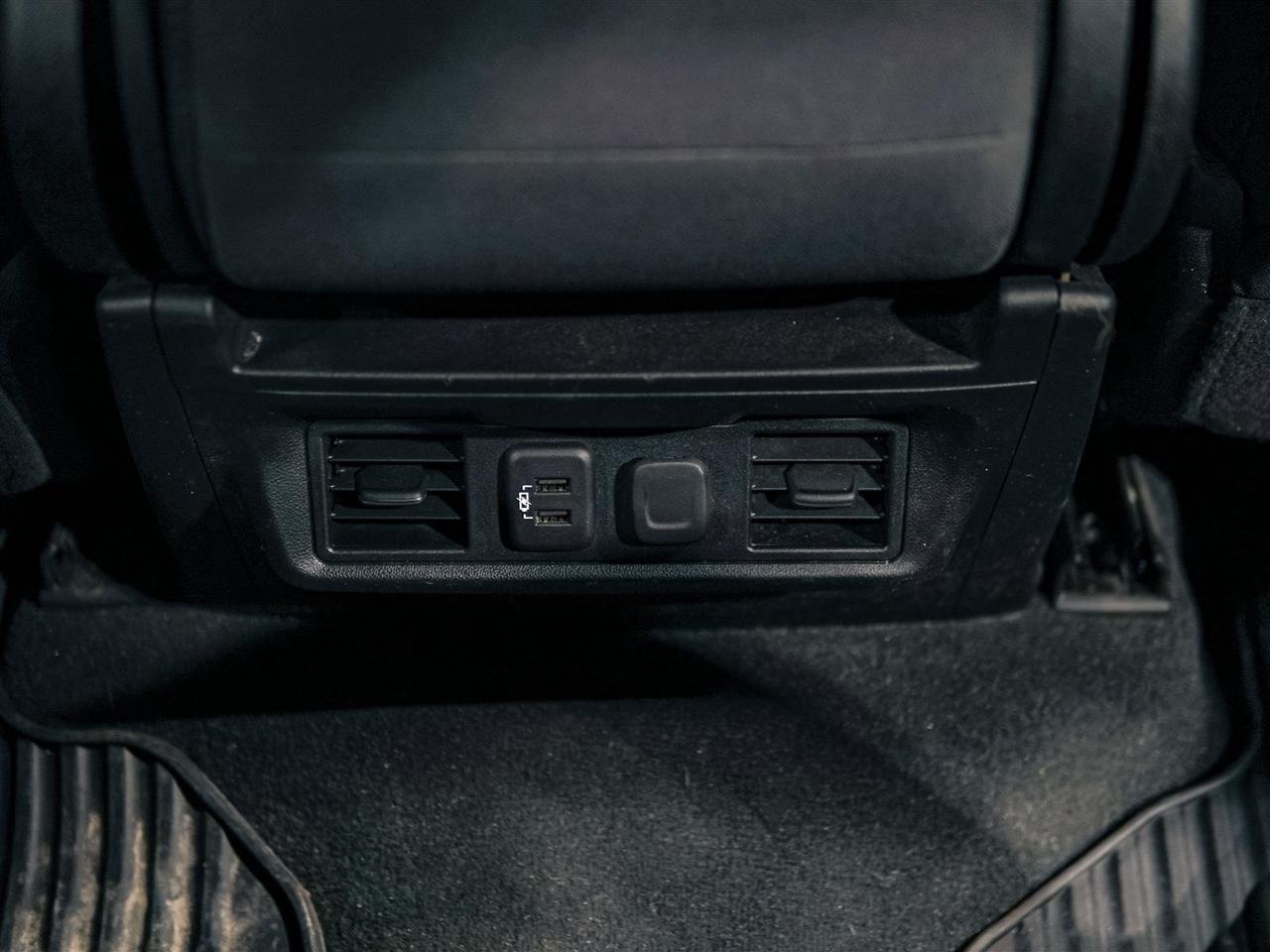 2021 GMC Sierra 1500 SLE CREW CAB 4WD | NO ACCIDENTS | BED LINER | TONNEAU COVER Photo