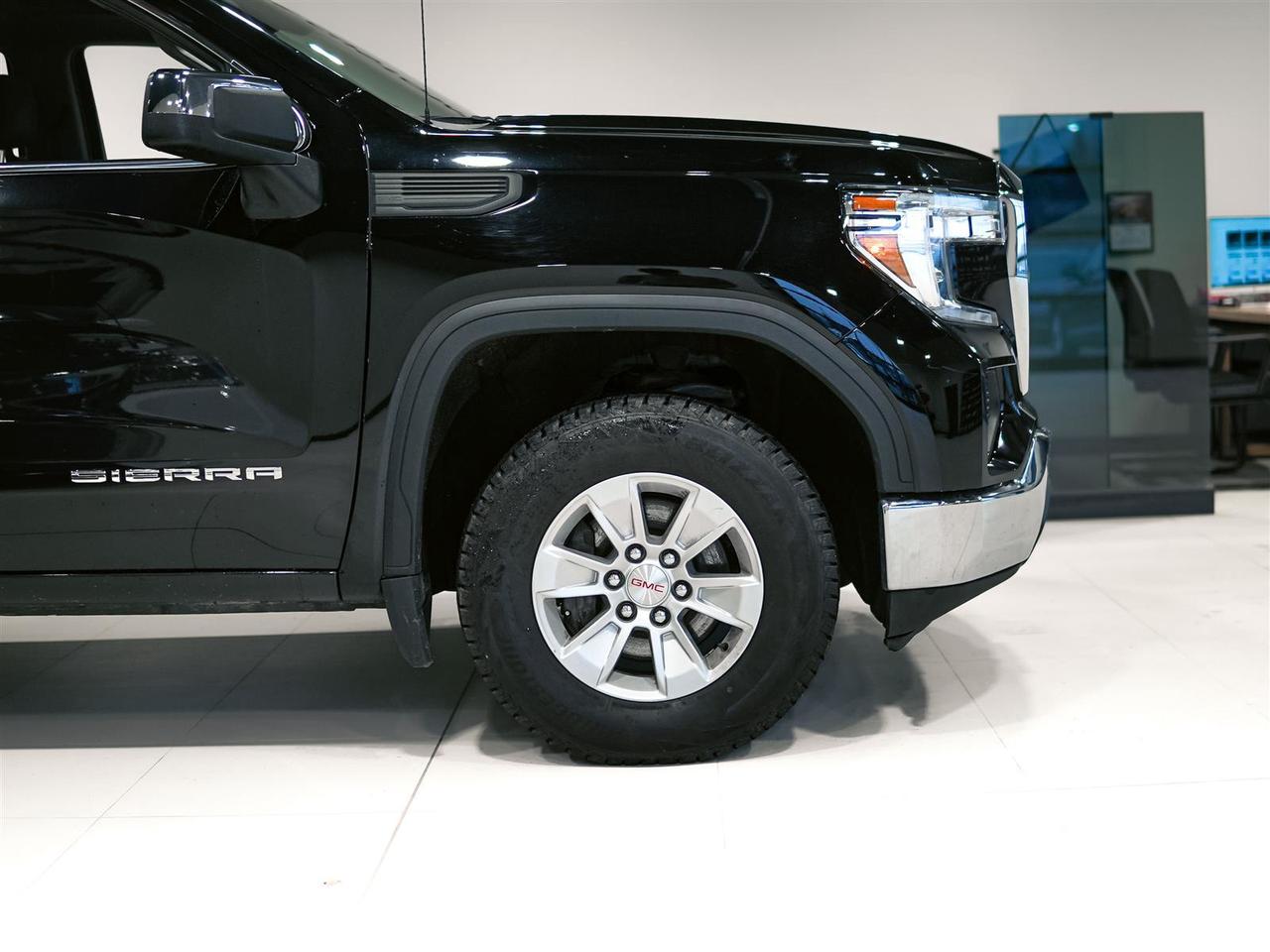 2021 GMC Sierra 1500 SLE CREW CAB 4WD | NO ACCIDENTS | BED LINER | TONNEAU COVER Photo