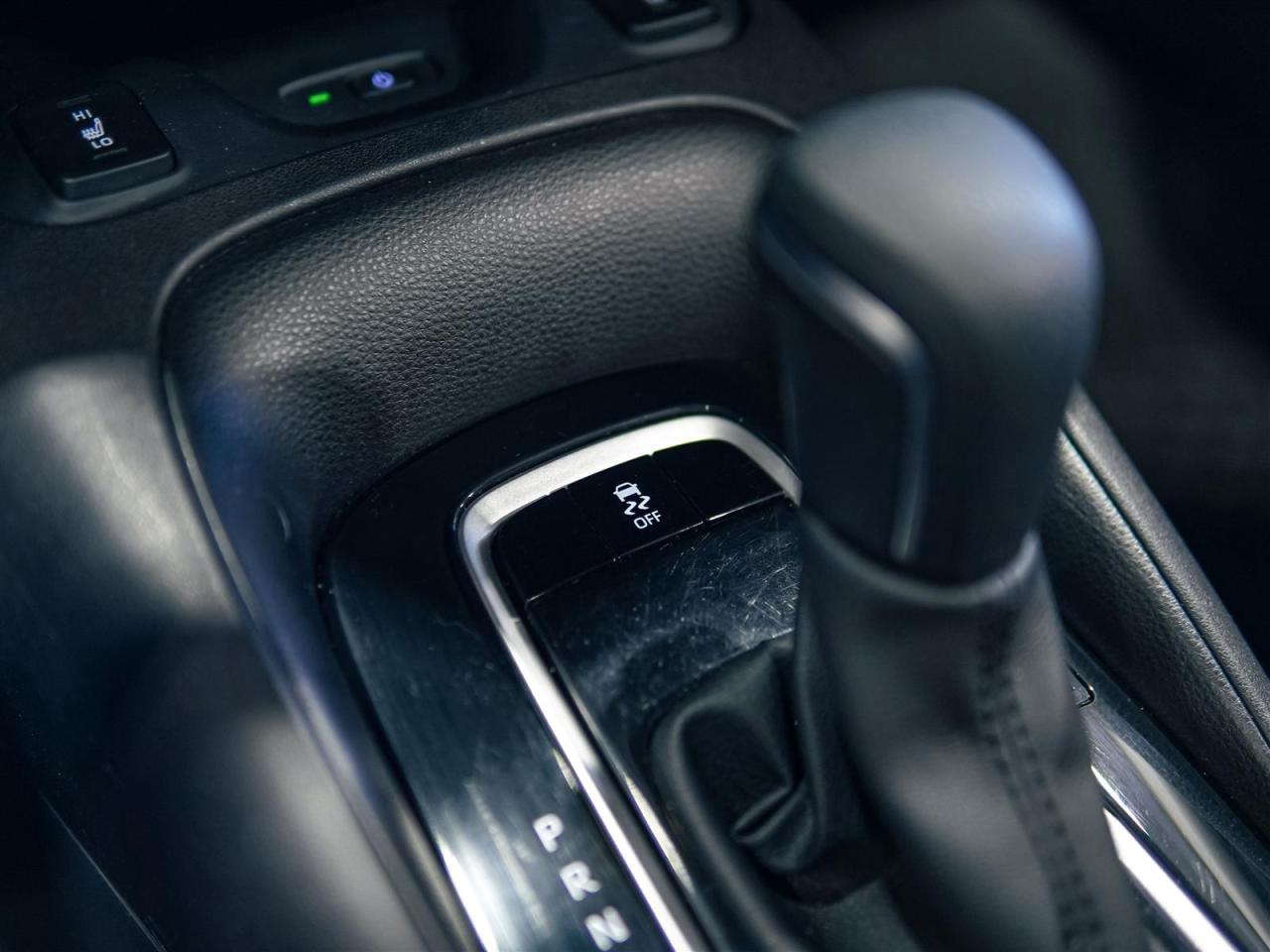 2025 Toyota Corolla LE | UPGRADE | NO ACCIDENTS | SUNROOF Photo