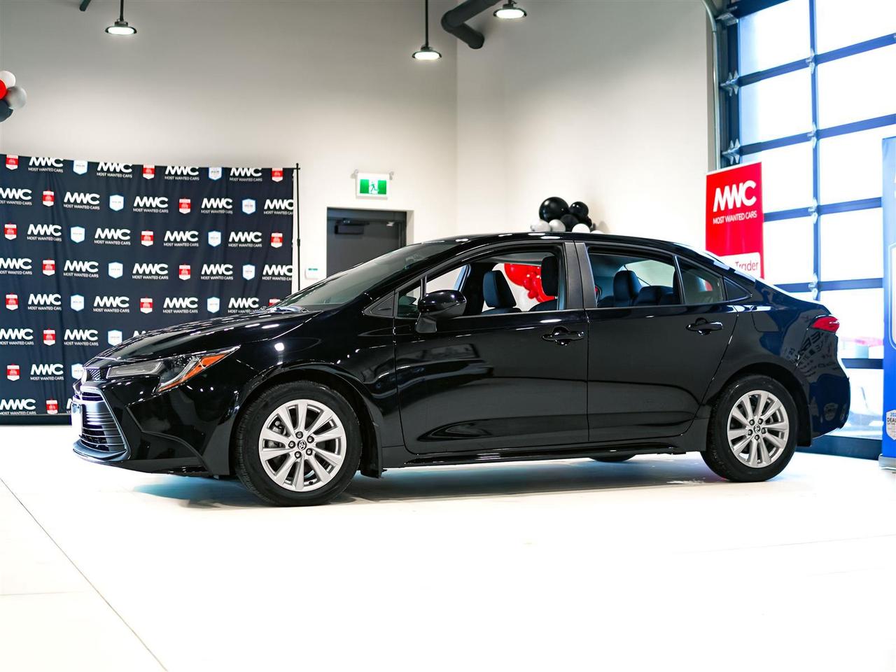 2025 Toyota Corolla LE | UPGRADE | NO ACCIDENTS | SUNROOF Photo