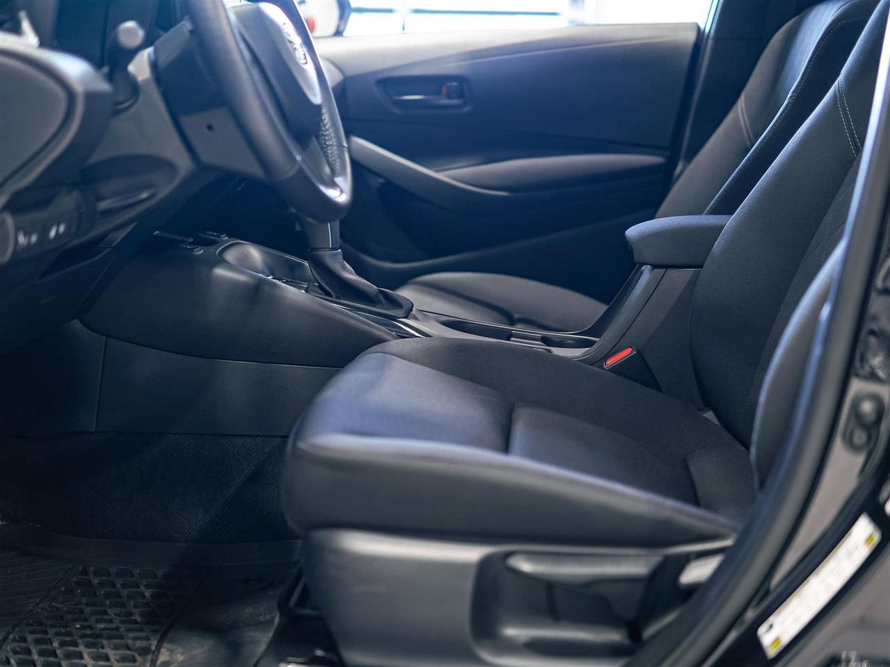 2025 Toyota Corolla LE | UPGRADE | NO ACCIDENTS | SUNROOF Photo