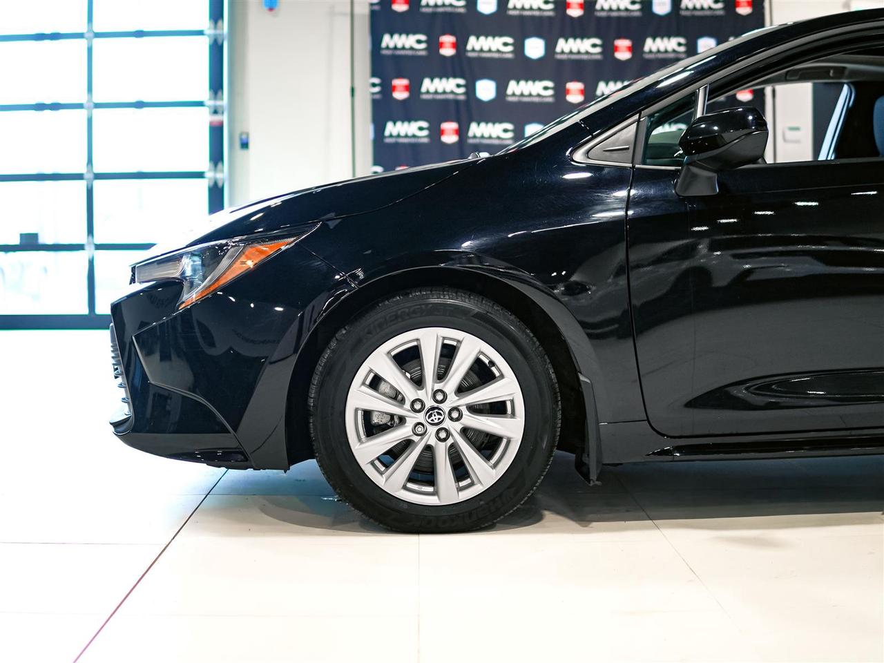 2025 Toyota Corolla LE | UPGRADE | NO ACCIDENTS | SUNROOF Photo