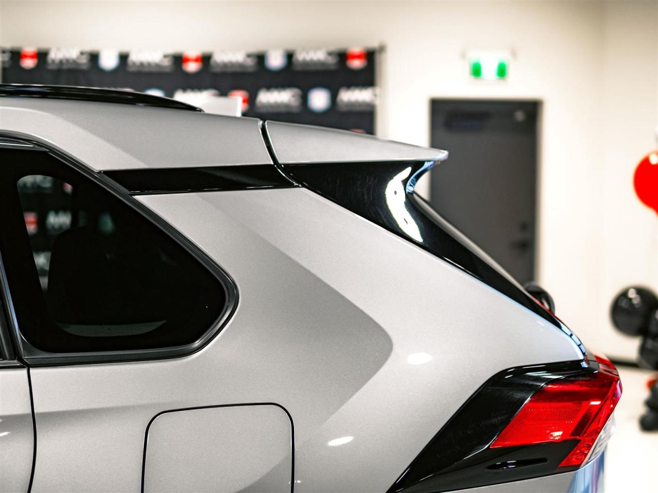 2024 Toyota RAV4 Hybrid HYBRID XLE | NO ACCIDENTS | ONE OWNER Photo