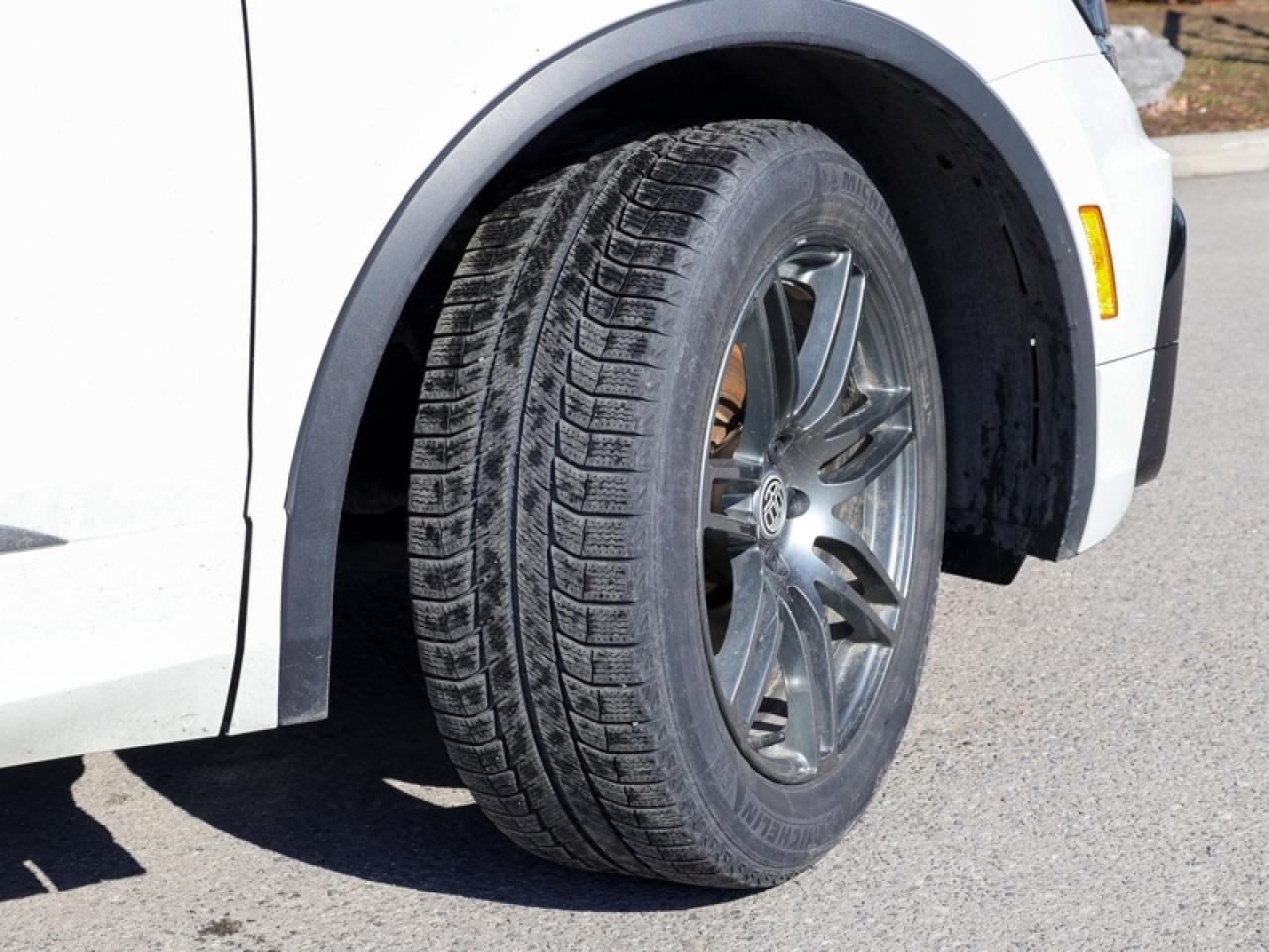 2021 Volkswagen Tiguan Highline 4MOTION  - Sunroof - $179 B/W Photo