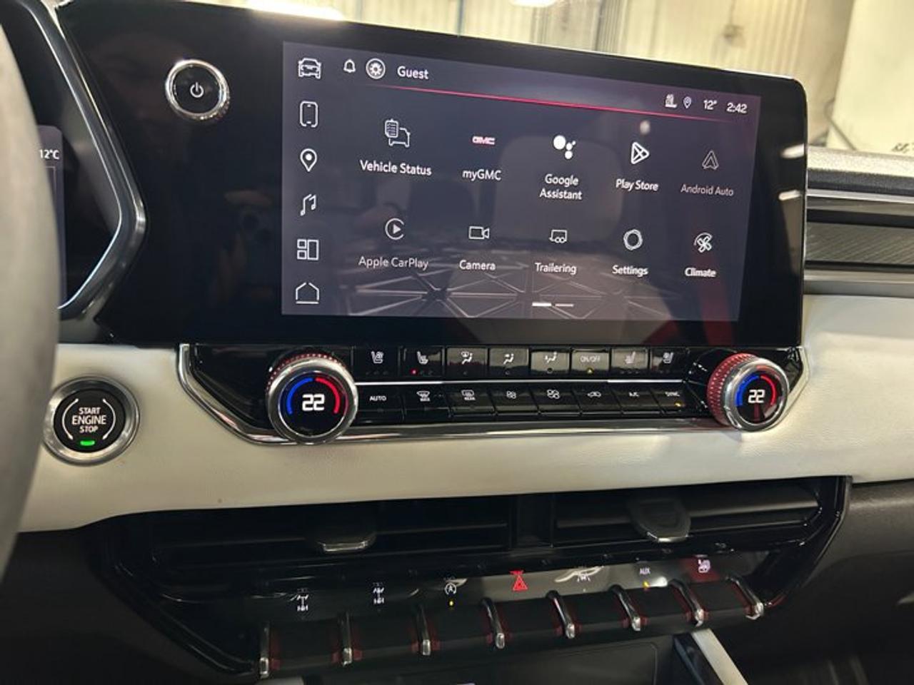13700045