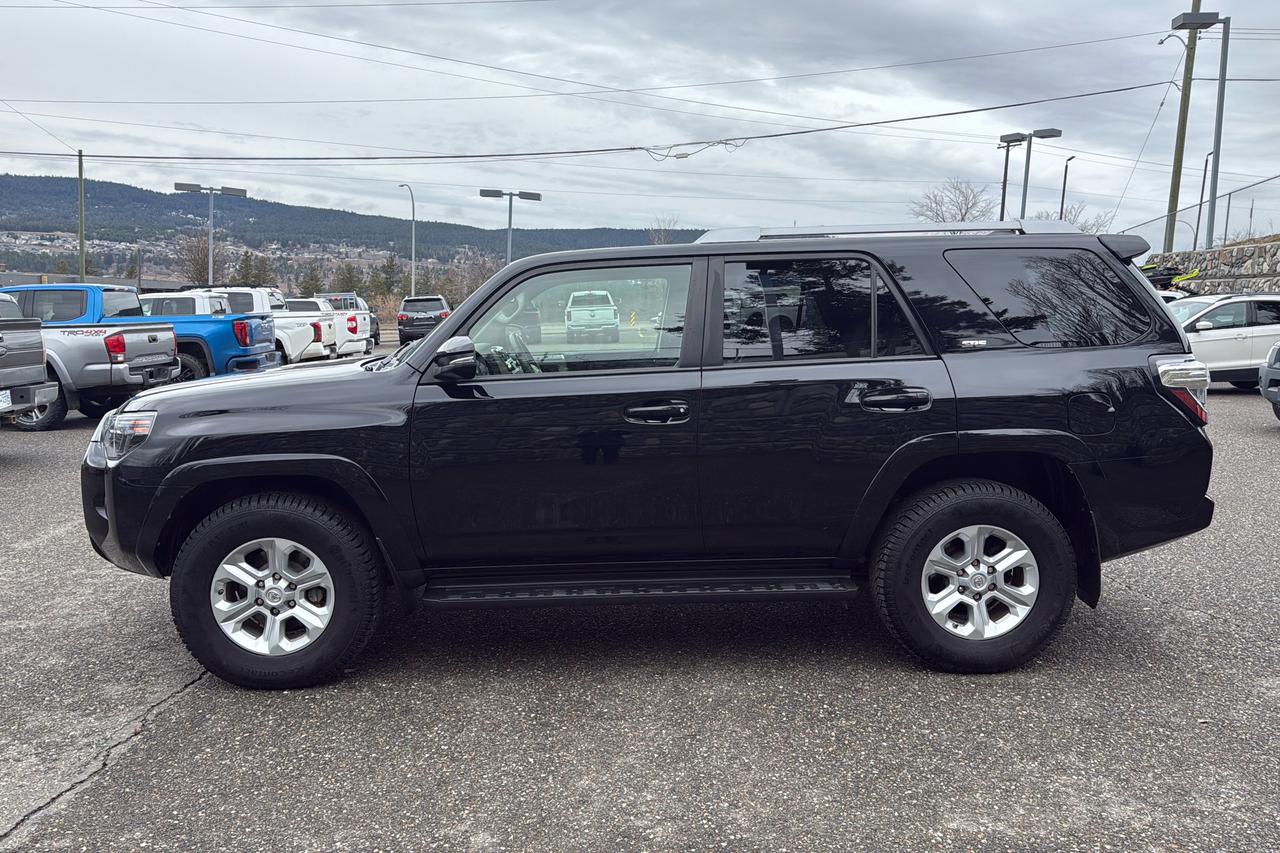 2017 Toyota 4Runner SR5 Premium Photo