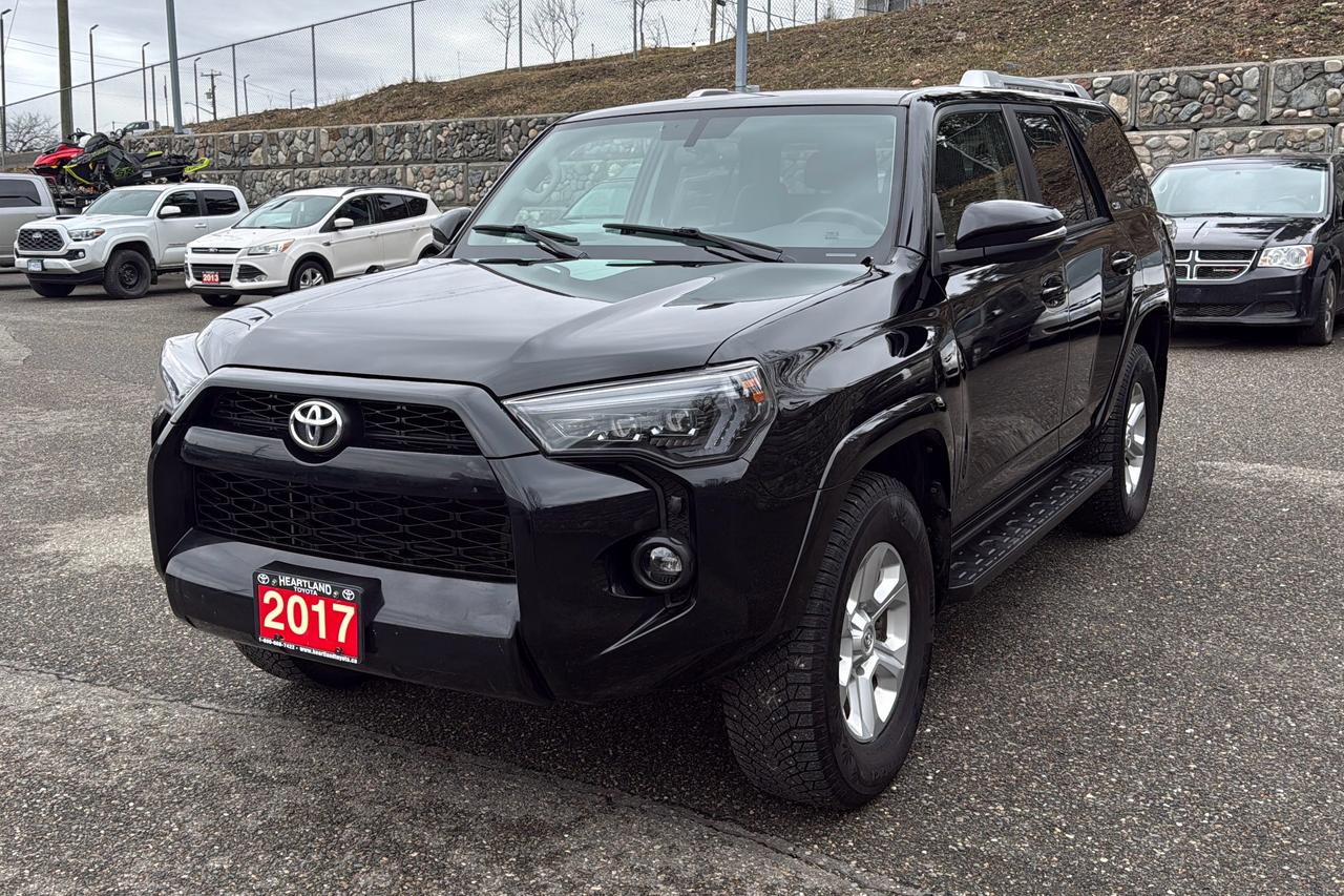 2017 Toyota 4Runner SR5 Premium Photo