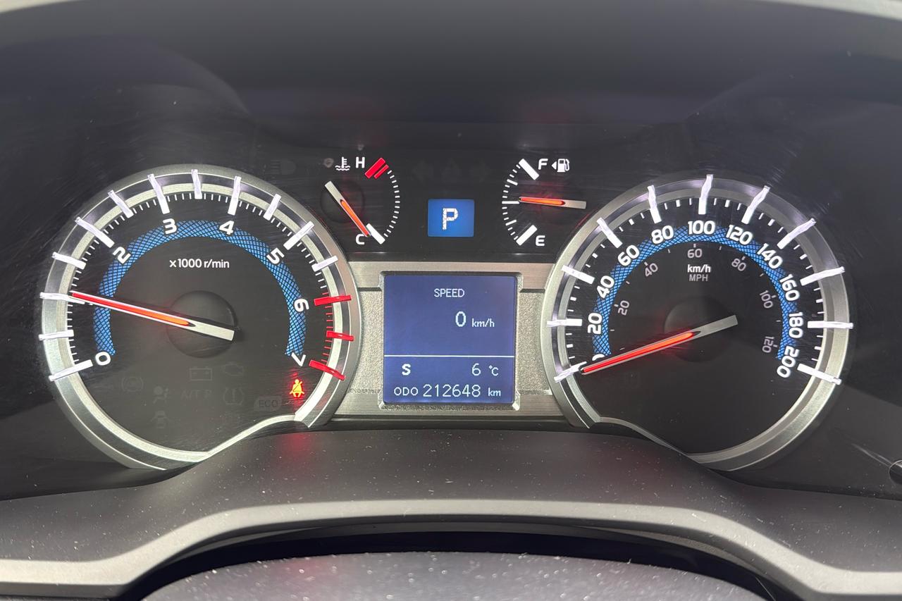 2017 Toyota 4Runner SR5 Premium Photo