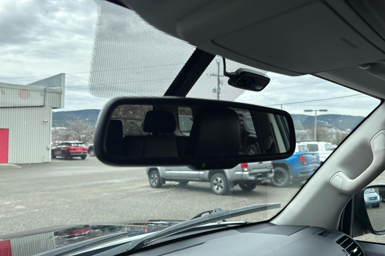 2017 Toyota 4Runner SR5 Premium Photo