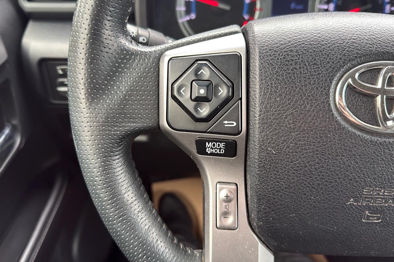 2017 Toyota 4Runner SR5 Premium Photo