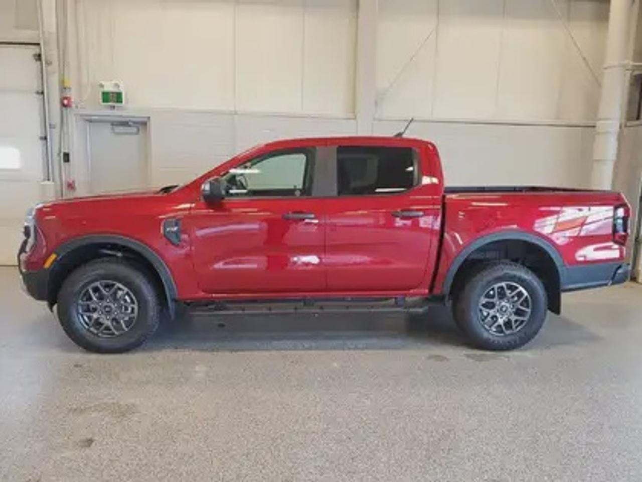13700078