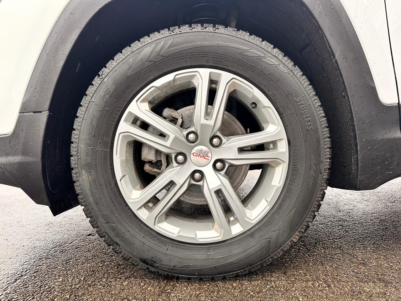 2023 GMC Terrain AWD, FULLY FINANCEABLE, HEATED SEATS, WARRANTY AVA Photo