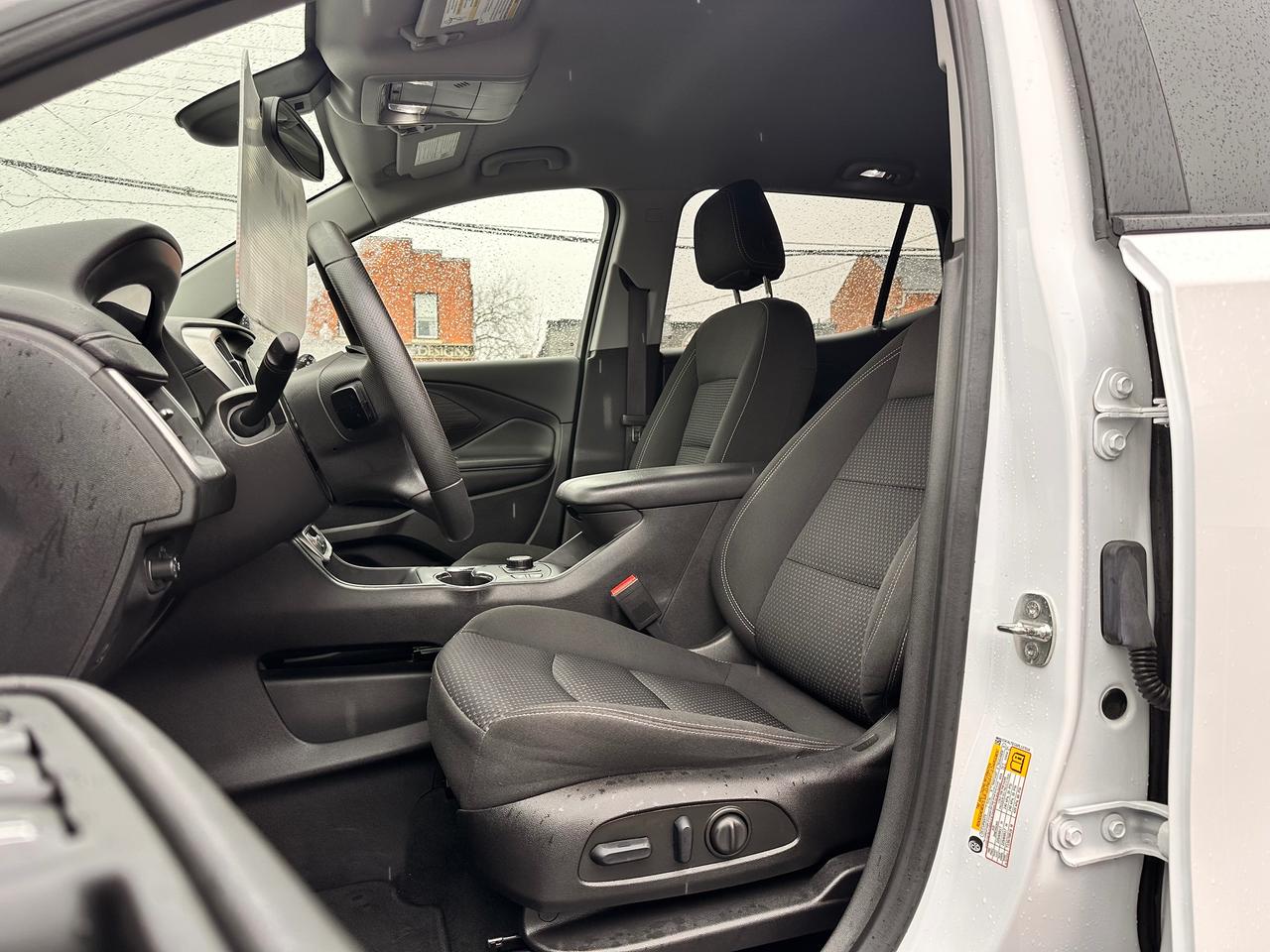 2023 GMC Terrain AWD, FULLY FINANCEABLE, HEATED SEATS, WARRANTY AVA Photo