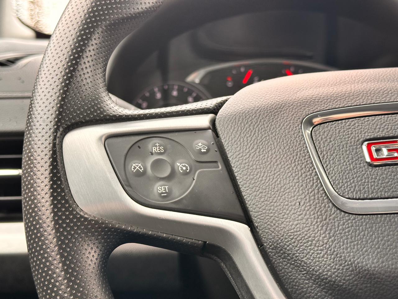 2023 GMC Terrain AWD, FULLY FINANCEABLE, HEATED SEATS, WARRANTY AVA Photo