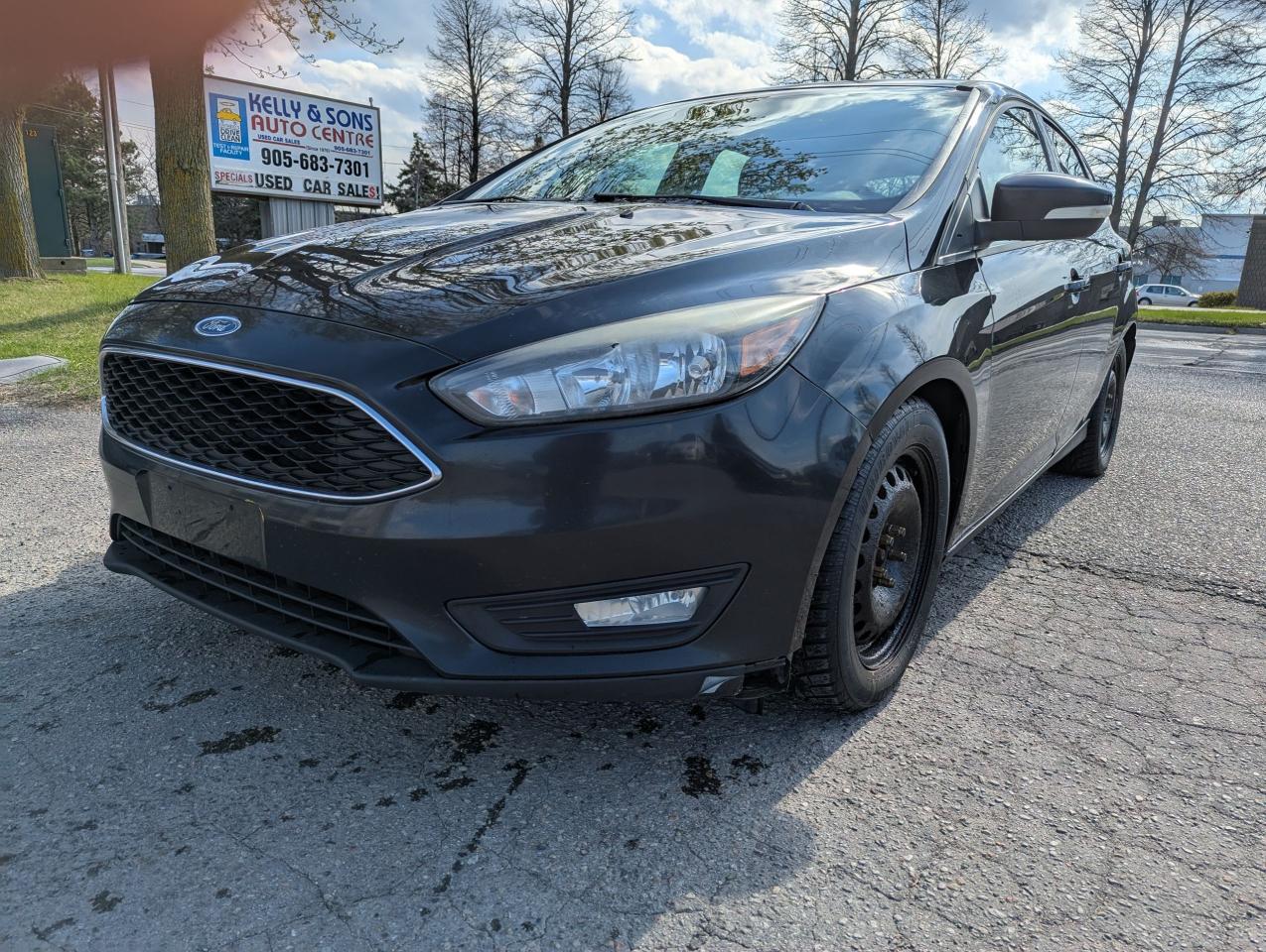 2015 Ford Focus "Like NEW low PRICE" certified + FREE 6M warranty Photo0