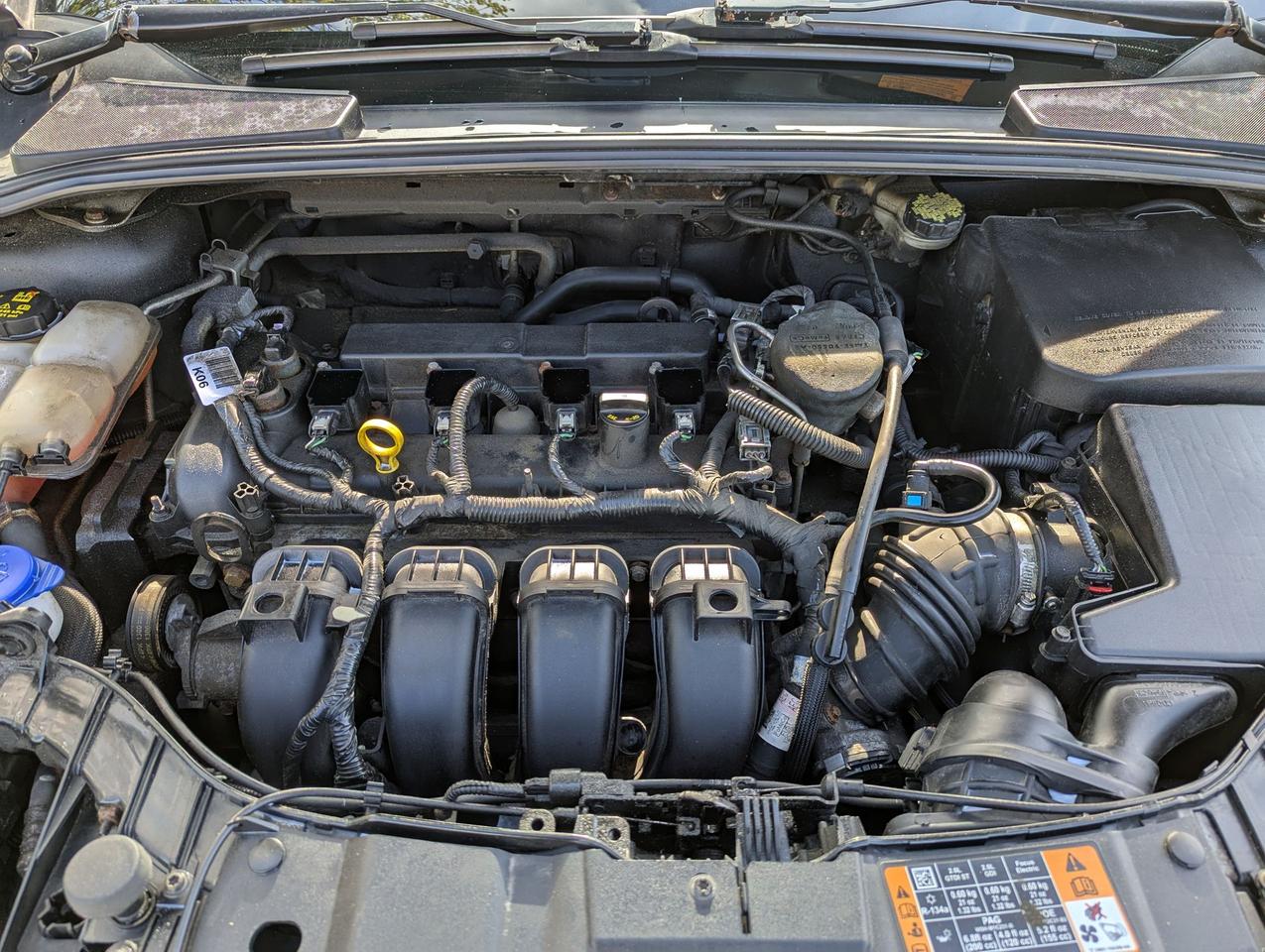 2015 Ford Focus "Like NEW low PRICE" certified + FREE 6M warranty Photo